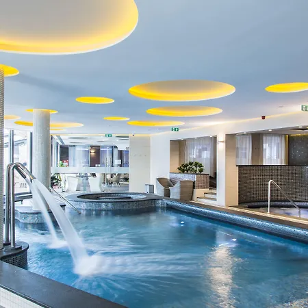Aura Adults Only Szálloda 4*