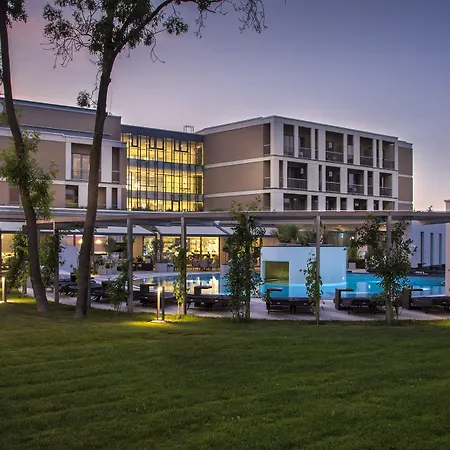 Aura Adults Only Szálloda 4*