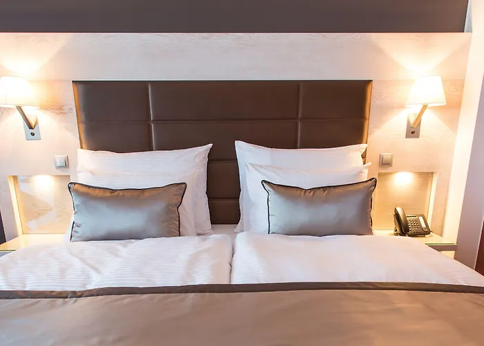 Aura Adults Only 4* Балатонфюред