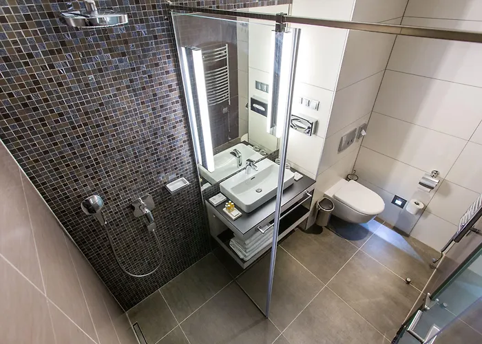 Aura Adults Only 4* Балатонфюред