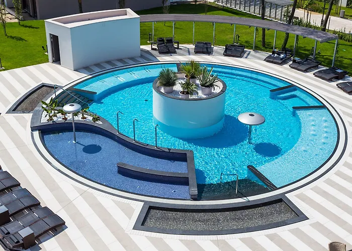 Отель Aura Adults Only 4*