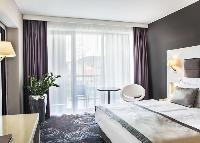 Aura Adults Only Отель Балатонфюред