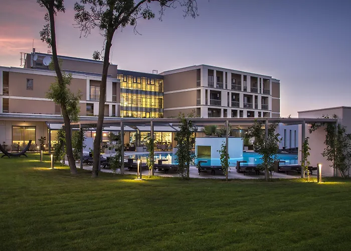 Aura Adults Only Отель 4*
